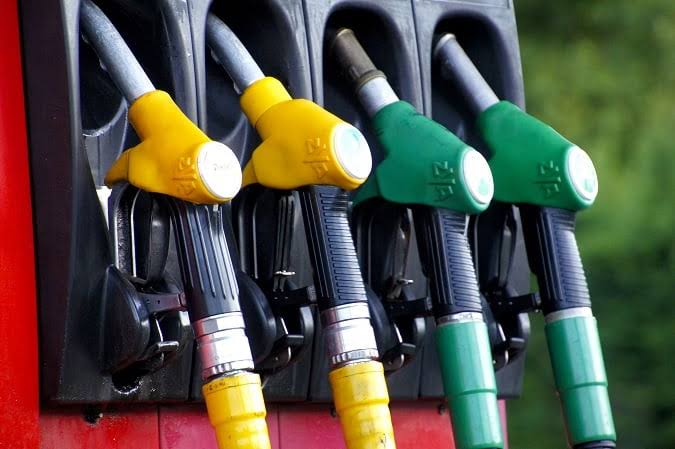 Fuel supply nozzles Maryam Taj 126